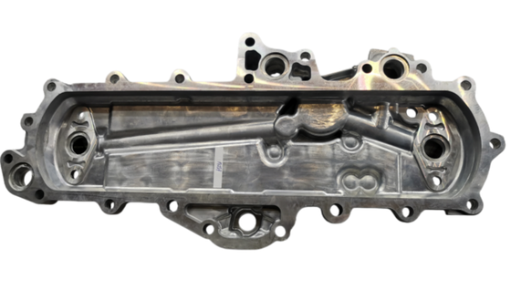 Phụ tùng xe tải Nhật Bản Vỏ làm mát dầu 21302-97513 dành cho XE TẢI NISSAN/UD PF6 PF6T Phụ tùng xe tải Nissan